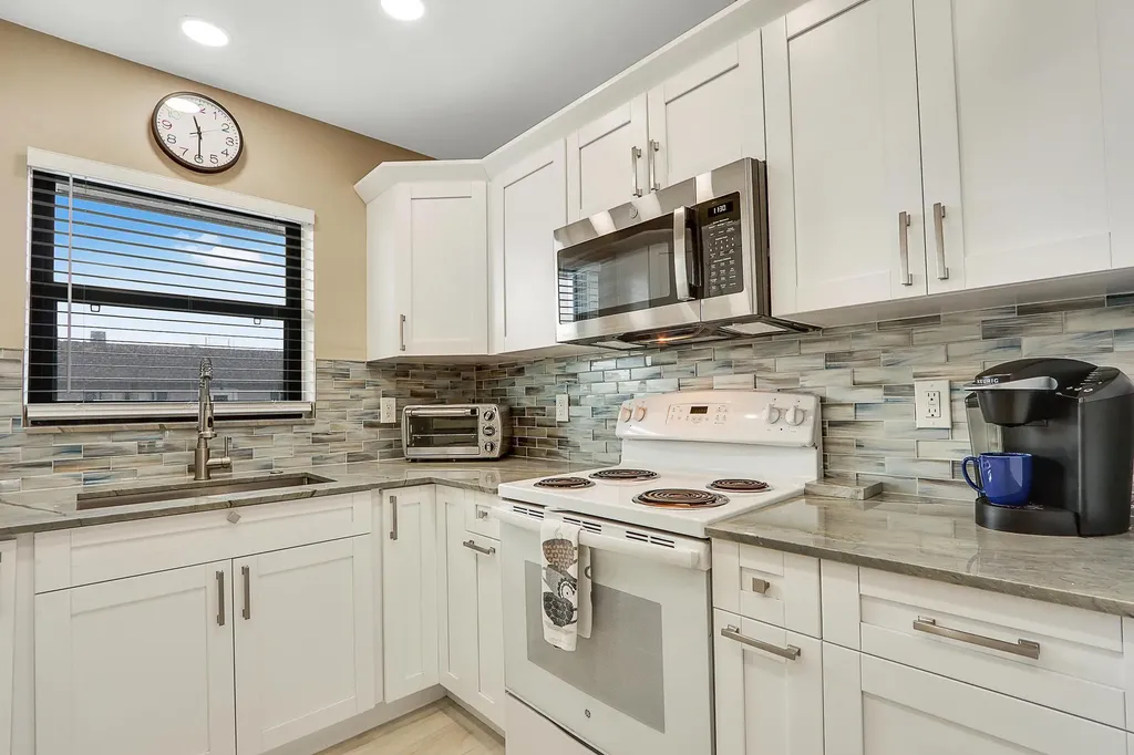 755 Saturn Street Jupiter FL 33477
