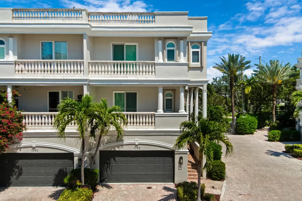 1792 Bay Drive Pompano Beach FL 33062