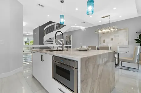 1792 Bay Drive Pompano Beach FL 33062