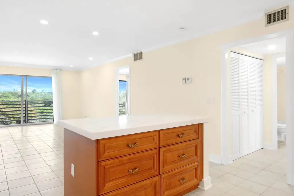 717 S Us Highway 1 Jupiter FL 33477