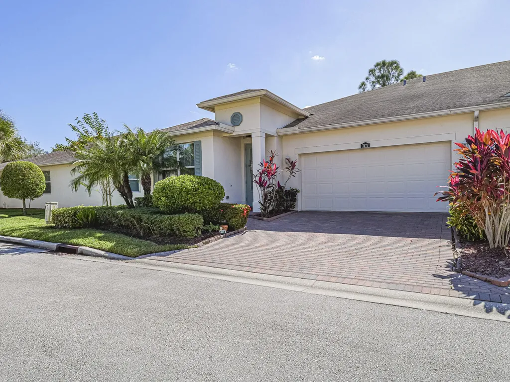 7473 White Oak Lane Vero Beach FL 32966