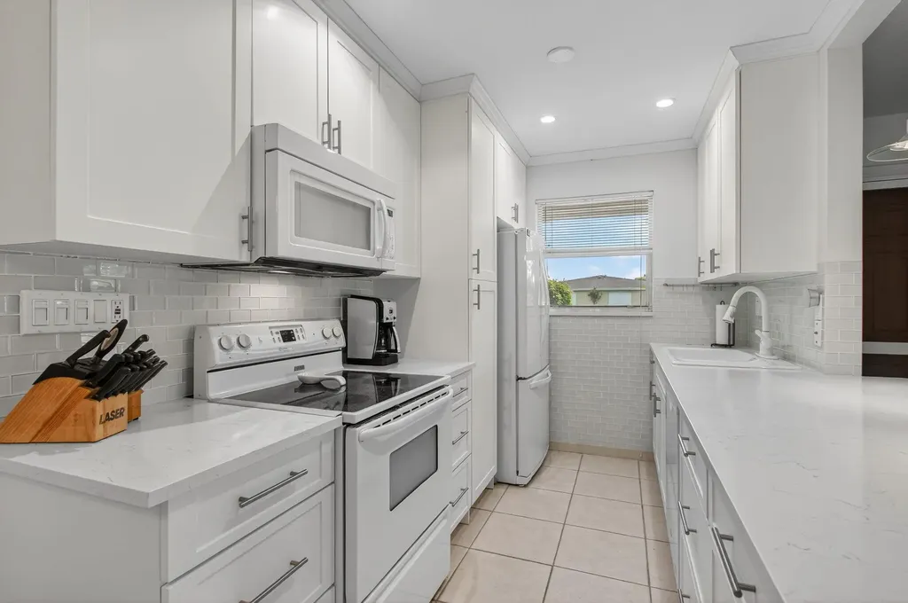 300 High Point Boulevard Delray Beach FL 33445