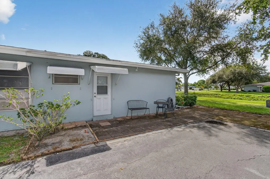 300 High Point Boulevard Delray Beach FL 33445