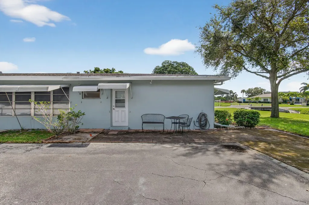 300 High Point Boulevard Delray Beach FL 33445