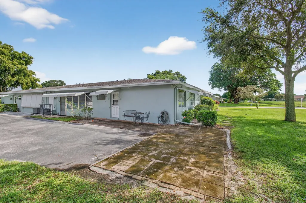 300 High Point Boulevard Delray Beach FL 33445