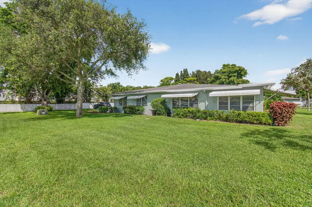 300 High Point Boulevard Delray Beach FL 33445