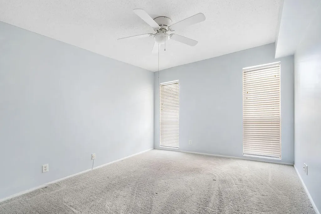 2 Greenway Village N Royal Palm Beach FL 33411