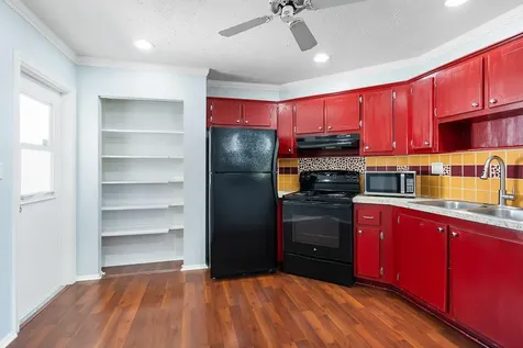 2 Greenway Village N Royal Palm Beach FL 33411