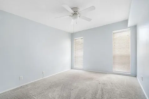 2 Greenway Village N Royal Palm Beach FL 33411