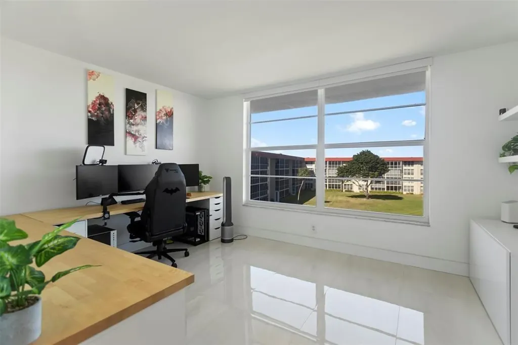 3100 NE 48th Court Lighthouse Point FL 33064