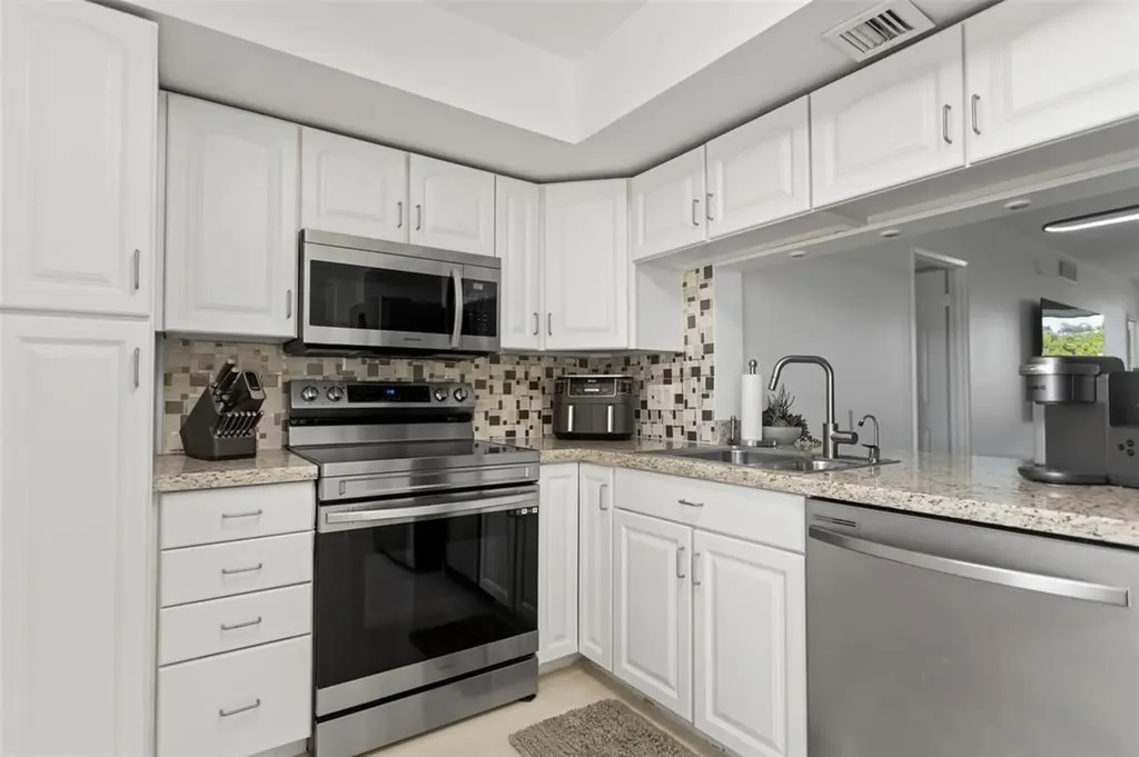 3100 NE 48th Court Lighthouse Point FL 33064