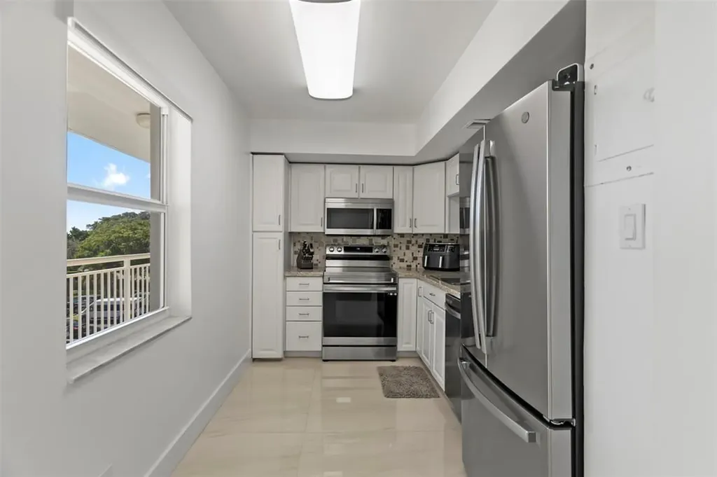 3100 NE 48th Court Lighthouse Point FL 33064