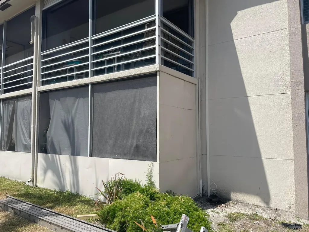502 Davis Road Palm Springs FL 33461
