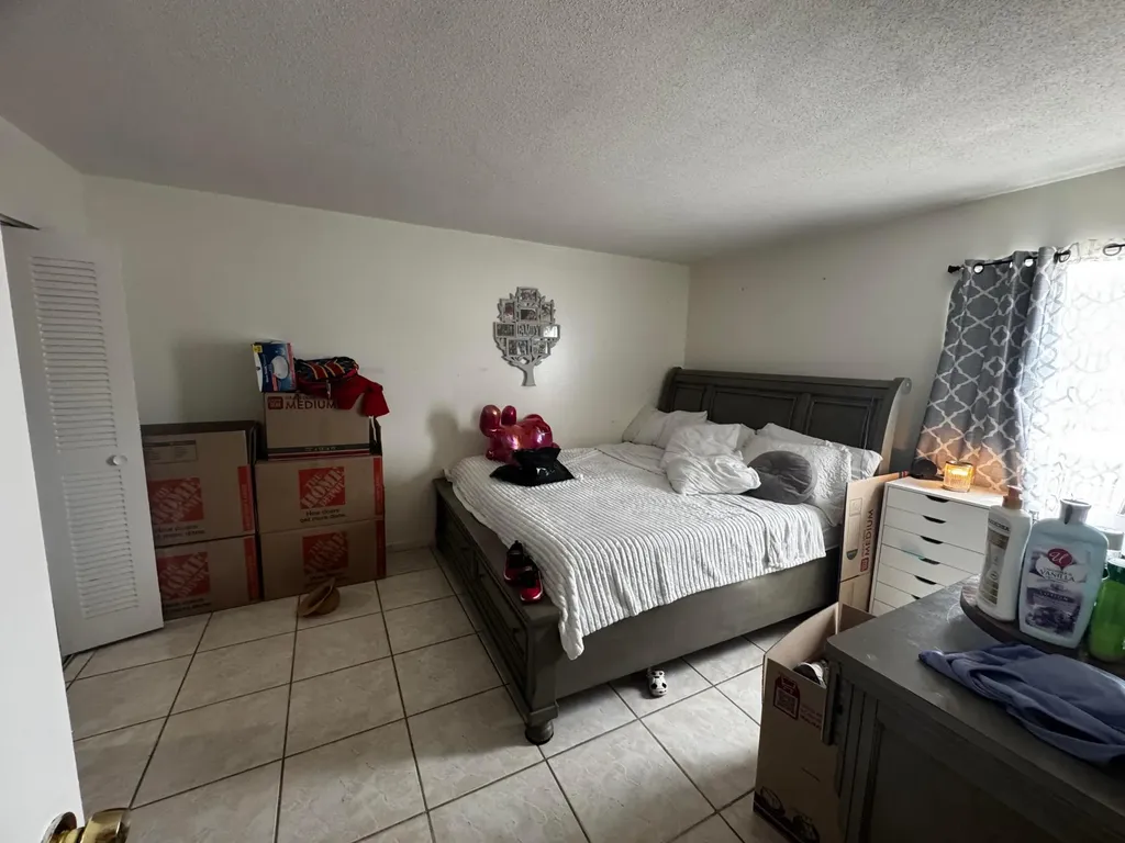 502 Davis Road Palm Springs FL 33461