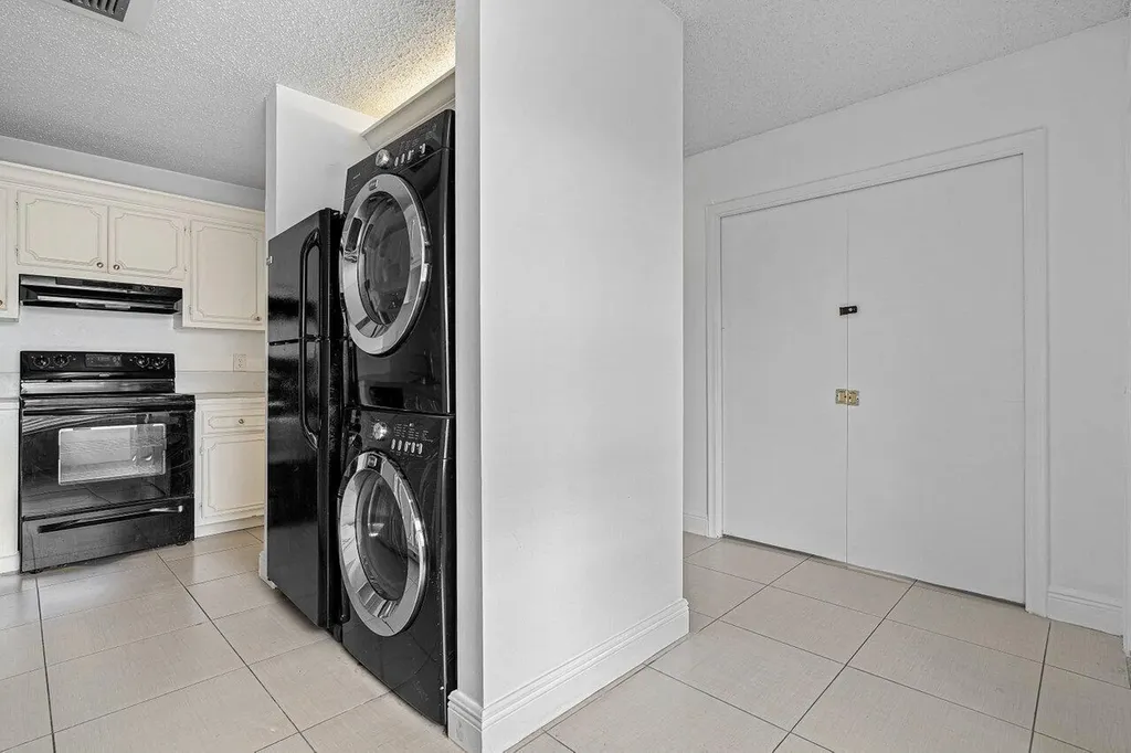 1021 Flame Vine Avenue Delray Beach FL 33445