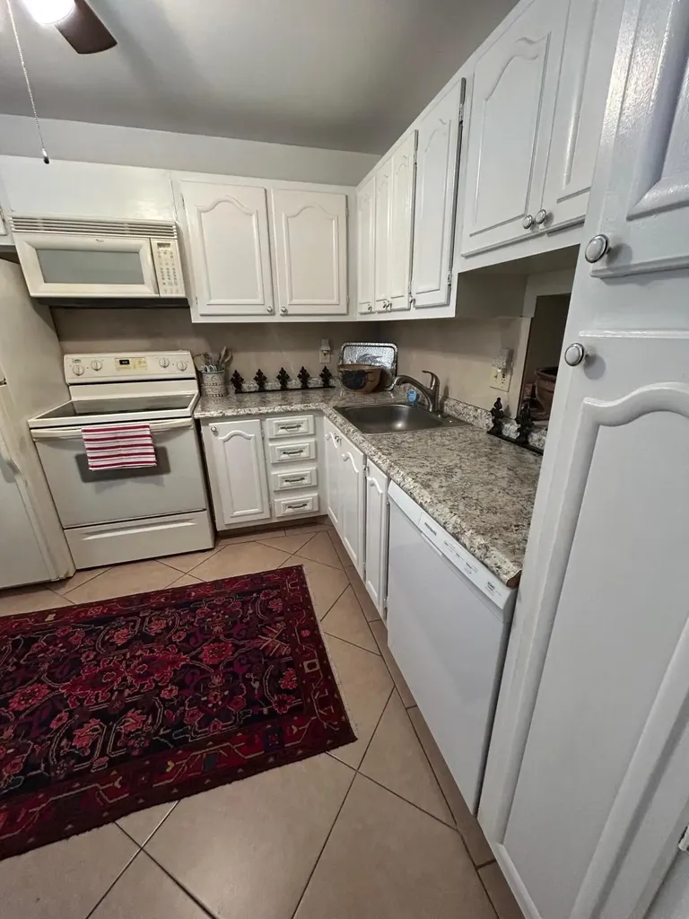 2515 NE 2nd Court Boynton Beach FL 33435