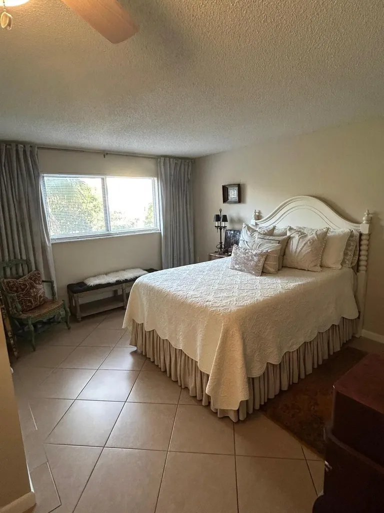 2515 NE 2nd Court Boynton Beach FL 33435