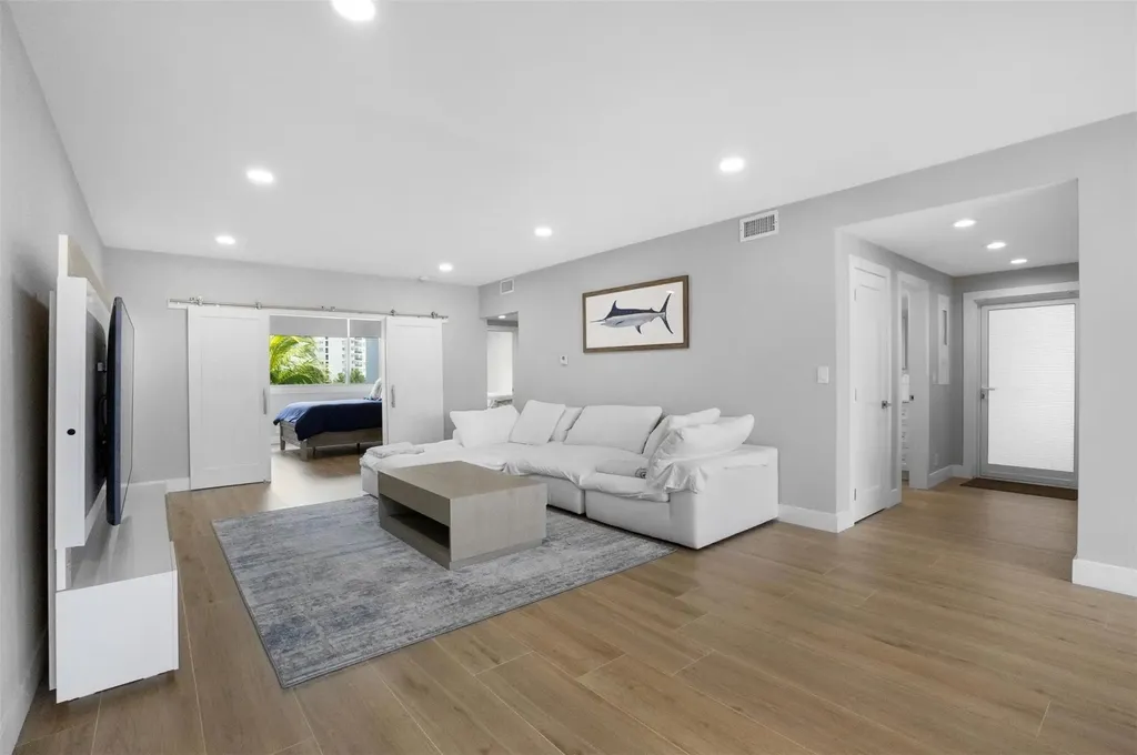 333 Sunset Drive Fort Lauderdale FL 33301
