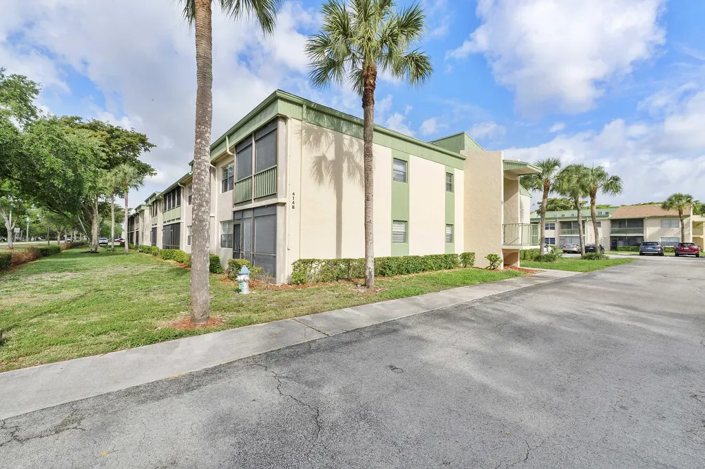 4148 NW 90th Avenue Coral Springs FL 33065