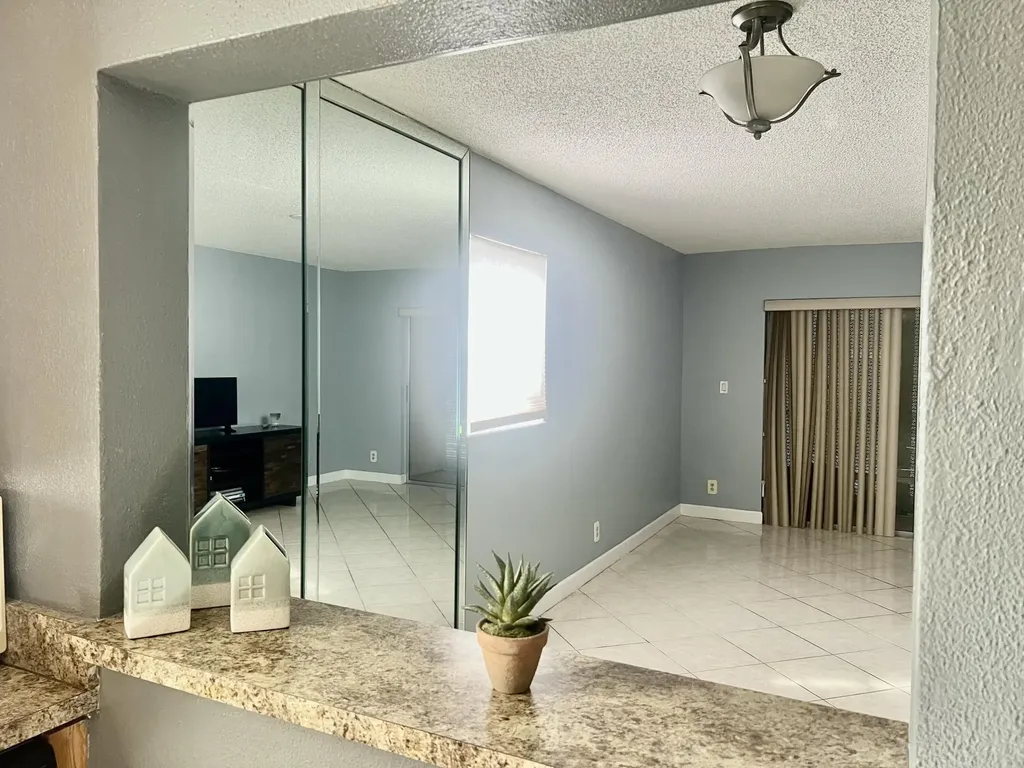 4148 NW 90th Avenue Coral Springs FL 33065