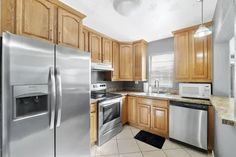 4148 NW 90th Avenue Coral Springs FL 33065