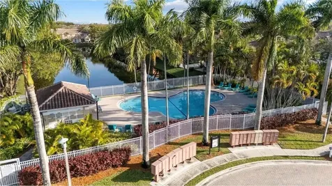 4091 NW 91st Terrace Sunrise FL 33351