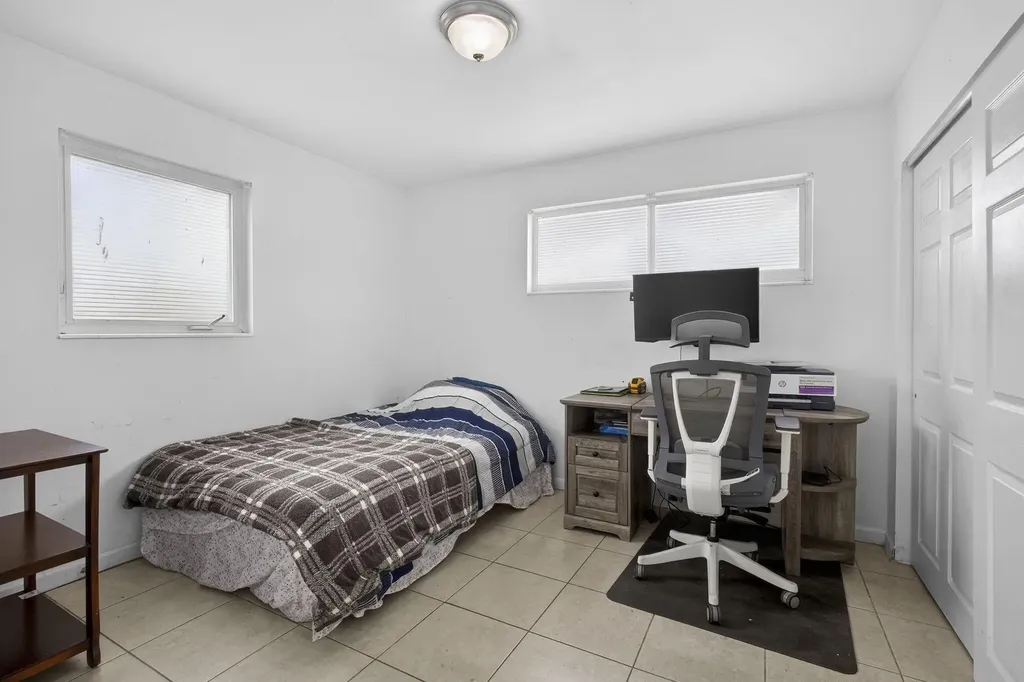 9141 Birmingham Drive Palm Beach Gardens FL 33410