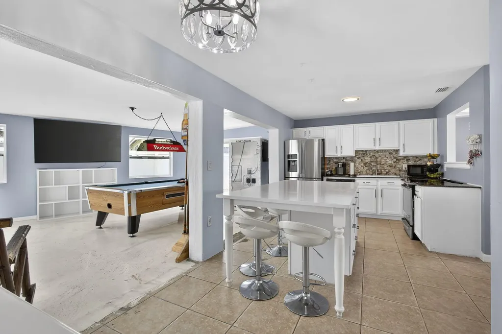 9141 Birmingham Drive Palm Beach Gardens FL 33410