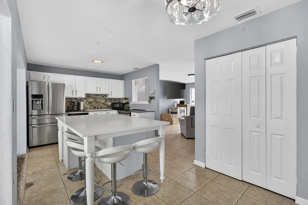 9141 Birmingham Drive Palm Beach Gardens FL 33410