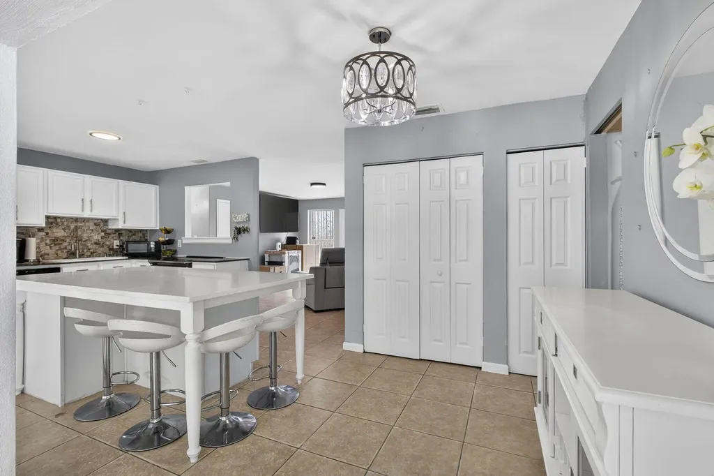 9141 Birmingham Drive Palm Beach Gardens FL 33410