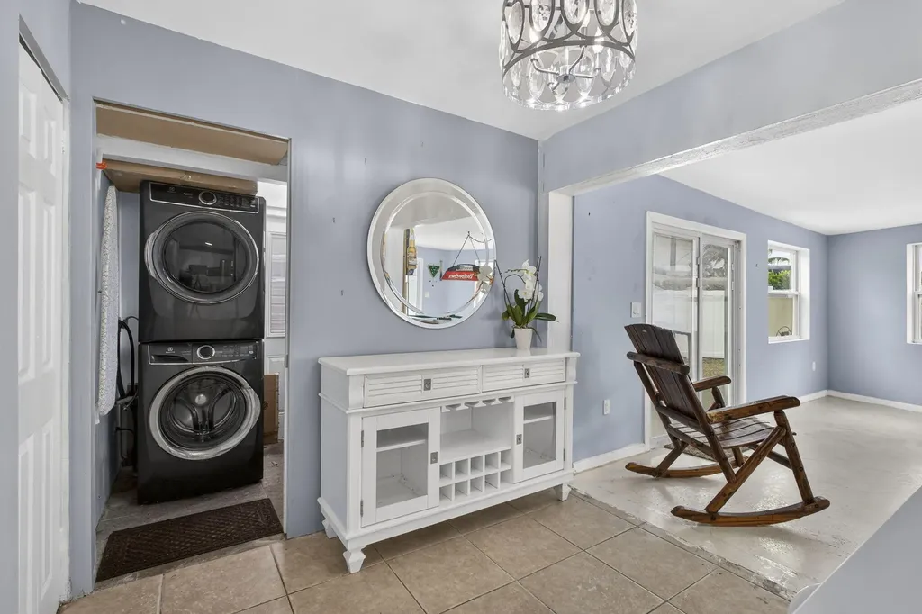 9141 Birmingham Drive Palm Beach Gardens FL 33410