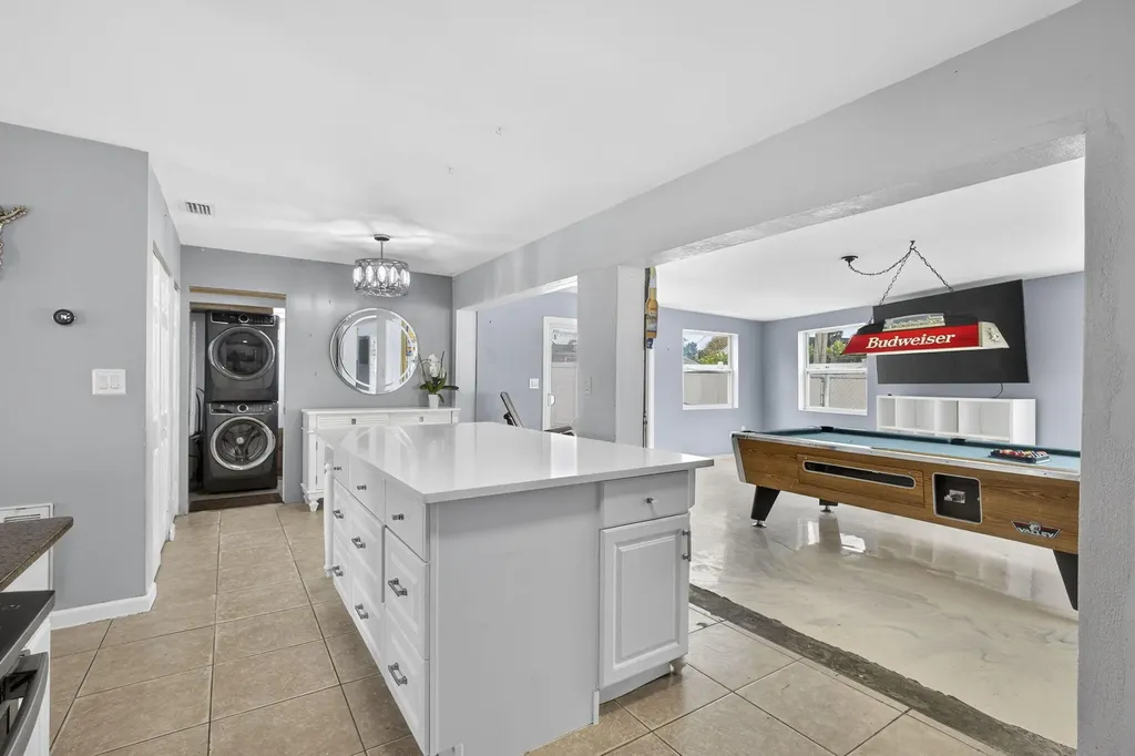 9141 Birmingham Drive Palm Beach Gardens FL 33410