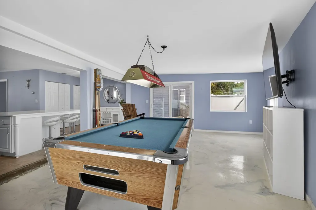 9141 Birmingham Drive Palm Beach Gardens FL 33410