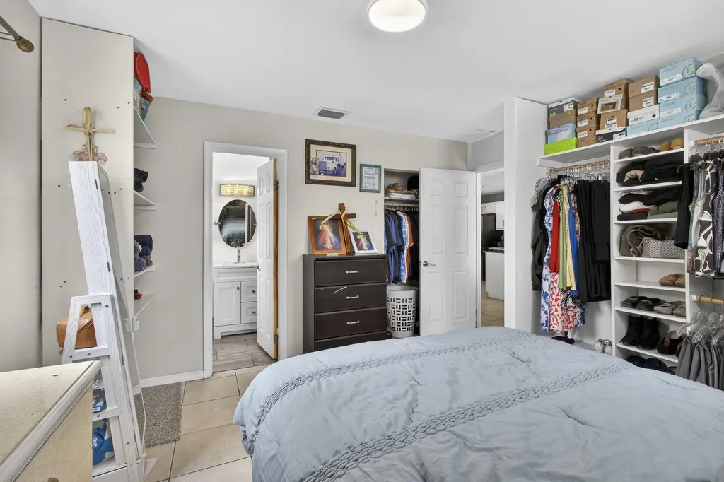 9141 Birmingham Drive Palm Beach Gardens FL 33410