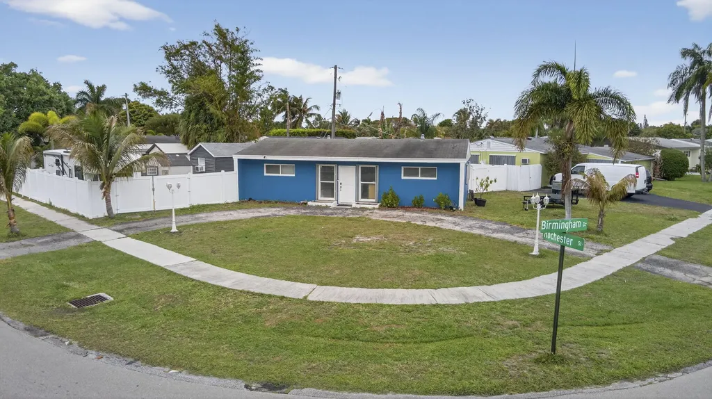 9141 Birmingham Drive Palm Beach Gardens FL 33410