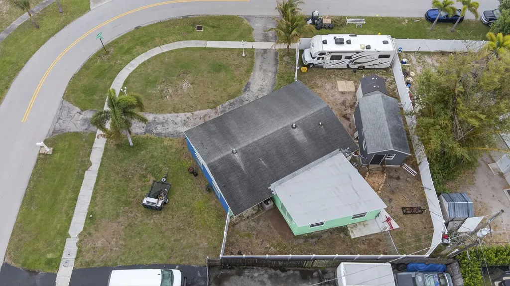 9141 Birmingham Drive Palm Beach Gardens FL 33410