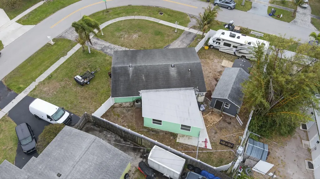 9141 Birmingham Drive Palm Beach Gardens FL 33410