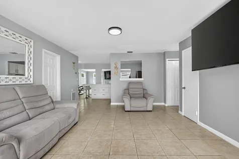 9141 Birmingham Drive Palm Beach Gardens FL 33410