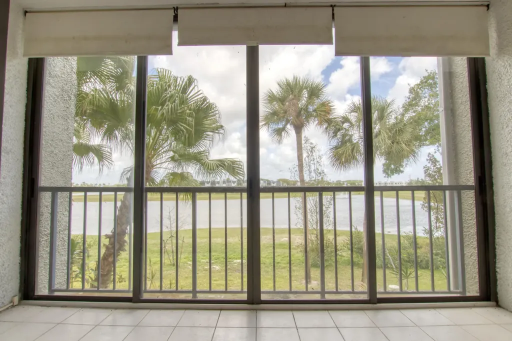 4832 Esedra Court Lake Worth FL 33467