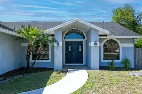471 SE Ron Rico Terrace Port St Lucie FL 34983