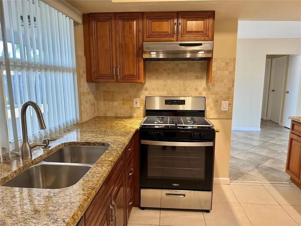 11741 NW 30th Place Sunrise FL 33323