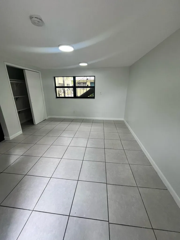 1113 SW 15th Terrace Fort Lauderdale FL 33312