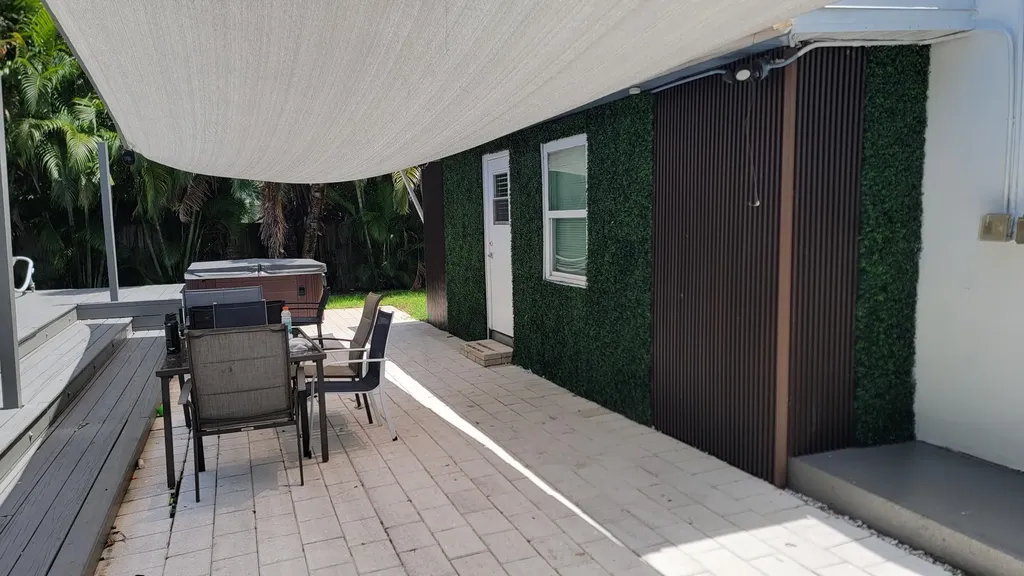 1600 NW 2nd Avenue Fort Lauderdale FL 33311