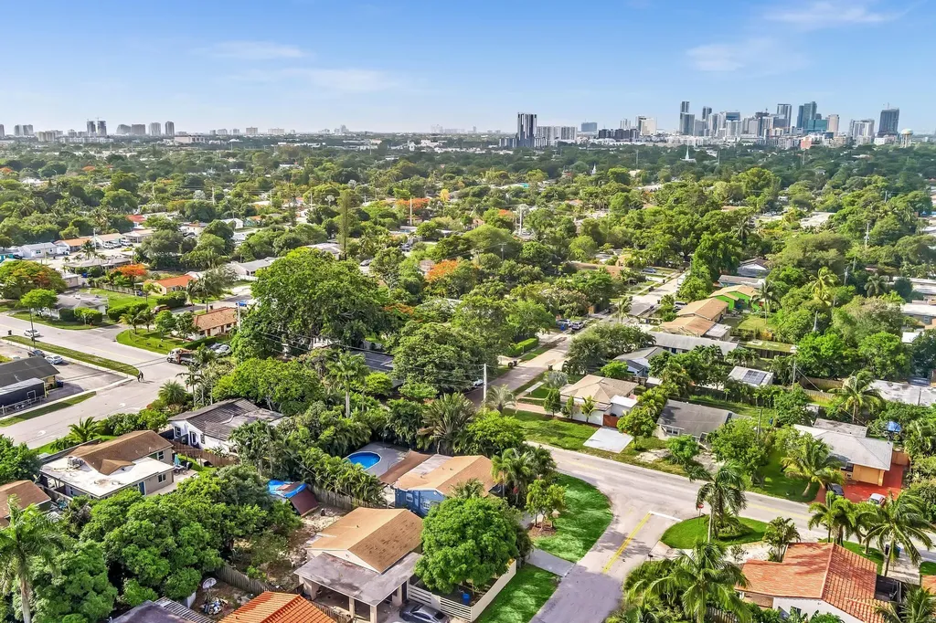 1600 NW 2nd Avenue Fort Lauderdale FL 33311