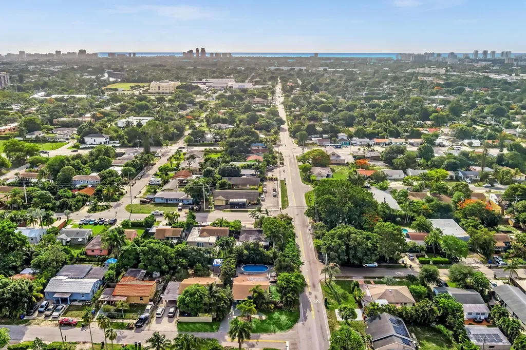 1600 NW 2nd Avenue Fort Lauderdale FL 33311