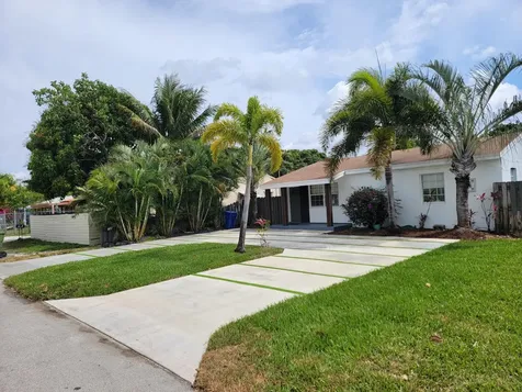 1600 NW 2nd Avenue Fort Lauderdale FL 33311