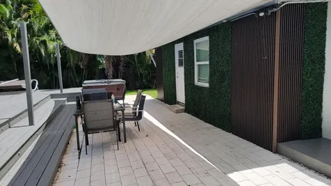 1600 NW 2nd Avenue Fort Lauderdale FL 33311