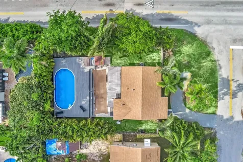 1600 NW 2nd Avenue Fort Lauderdale FL 33311