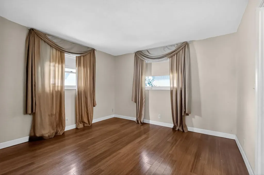 1104 W Ocean Avenue Boynton Beach FL 33426
