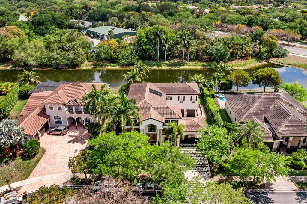 10221 Majestic Trail Parkland FL 33076